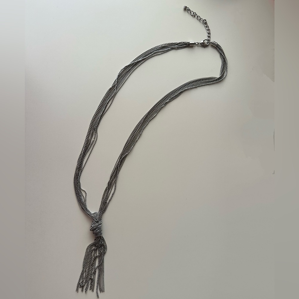 Elegant Silver Chain Necklace